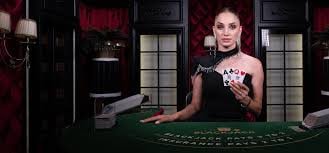 Antarmuka aplikasi putu togel yang menampilkan pertandingan Liga 1 dan opsi pembayaran